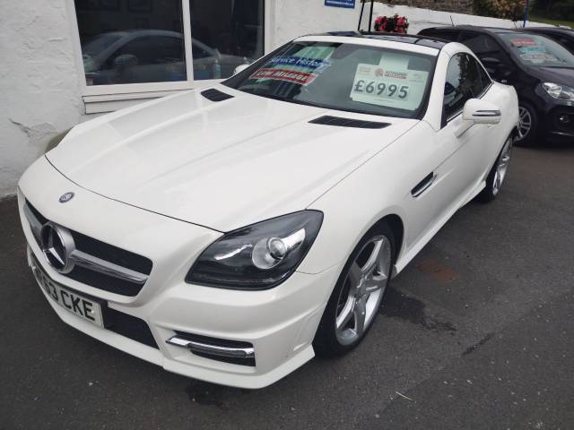 Mercedes-Benz SLK 1.8 SLK 200 BlueEFFICIENCY AMG Sport 2dr Convertible Petrol White
